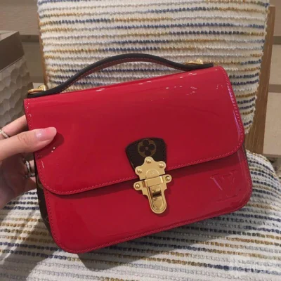 Сумка Louis Vuitton M52686 Cherrywood BB Monogram Vernis Cerise "Red" фото № 2