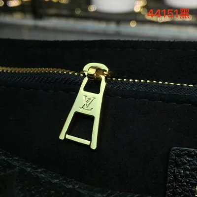 Сумка Louis Vuitton M44150 Vavin MM Monogram Empreinte Leather "Black" фото № 9