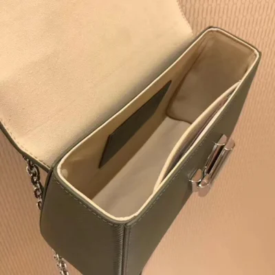 Сумка Louis Vuitton Twist MM M52159 Epi Leather Khaki "Green" фото № 9