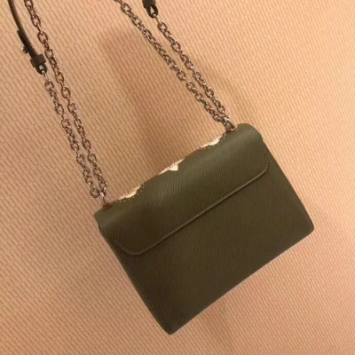 Сумка Louis Vuitton Twist MM M52159 Epi Leather Khaki "Green" фото № 5