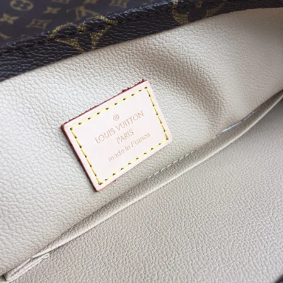 Сумка Louis Vuitton Sac Plat Tote Bag M51140 Monogram Canvas "Brown" фото № 10 Сумка Louis Vuitton Sac Plat Tote Bag M51140 Monogram Canvas "Brown" фото № 10