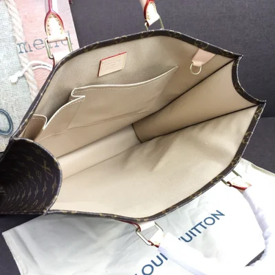 Сумка Louis Vuitton Sac Plat Tote Bag M51140 Monogram Canvas "Brown" фото № 9 Сумка Louis Vuitton Sac Plat Tote Bag M51140 Monogram Canvas "Brown" фото № 9