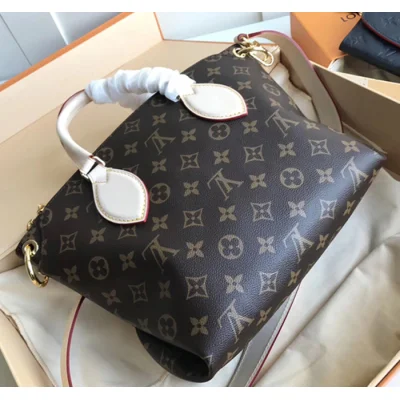 Сумка Louis Vuitton Flower Zipped Tote BB M44359 Monogram Canvas Beige "Brown" фото № 4 Сумка Louis Vuitton Flower Zipped Tote BB M44359 Monogram Canvas Beige "Brown" фото № 4