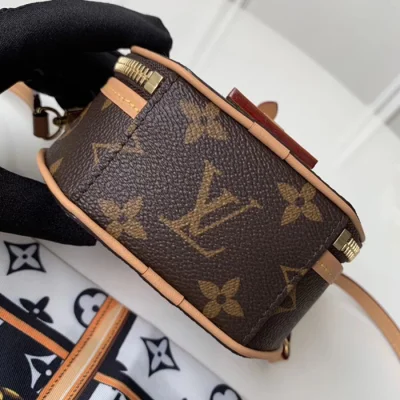 Сумка Louis Vuitton Mini Boite Chapeau M44699 Monogram Coated Canvas "Brown" фото № 7