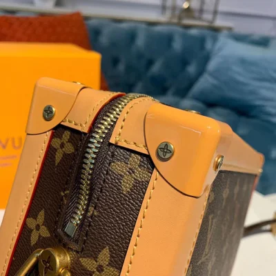 Сумка Louis Vuitton Soft Trunk M44660 Monogram Canvas "Brown" фото № 6