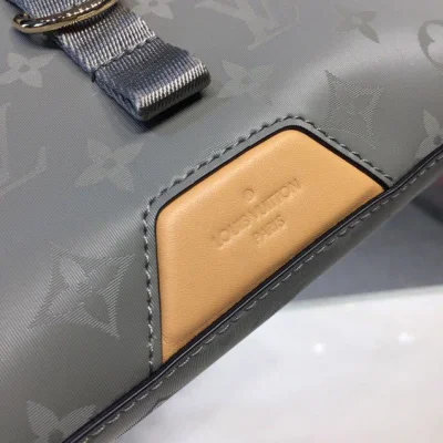 Сумка Louis Vuitton Messenger PM Bag Monogram Titanium Canvas Fall Winter 2018 Collection M43889 Grey "Brown" фото № 4