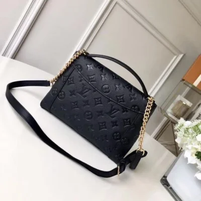 Сумка Louis Vuitton Blanche BB Handbag M43624 Noir 2018 "Black" фото № 3