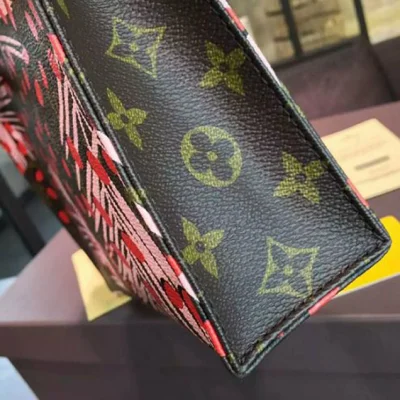 Косметичка Louis Vuitton M41423 Toiletry Pouch 26 Monogram Canvas "Brown" фото № 6