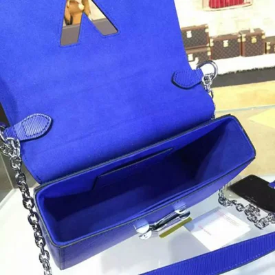 Сумка Louis Vuitton M41872 Twist MM Shoulder Bag Epi Leather "Navy Blue" фото № 9