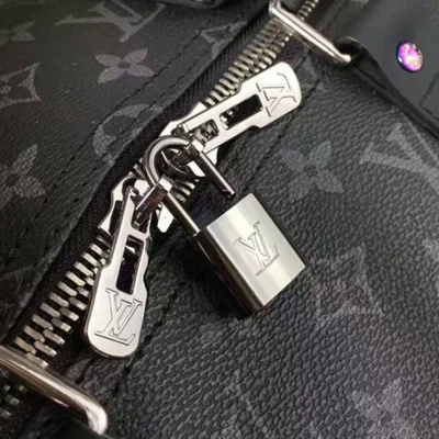 Сумка Louis Vuitton M43413 Keepall 45 Bandouliere Duffel Bag Monogram Eclipse Canvas "Black" фото № 6 Сумка Louis Vuitton M43413 Keepall 45 Bandouliere Duffel Bag Monogram Eclipse Canvas "Black" фото № 6