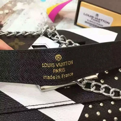 Сумка Louis Vuitton M62389 Twist Chain Wallet Monogram Canvas "Brown" фото № 5 Сумка Louis Vuitton M62389 Twist Chain Wallet Monogram Canvas "Brown" фото № 5