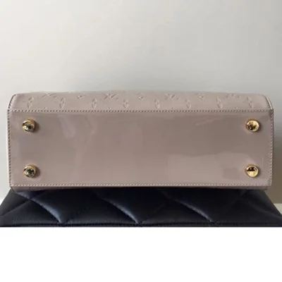 Сумка Louis Vuitton M90181 Brea MM Tote Bag Monogram Vernis "Beige" фото № 5