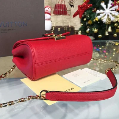 Сумка Louis Vuitton M94553 Saint-Germain BB Crossbody Bag Monogram Empreinte Leather "Red" фото № 5