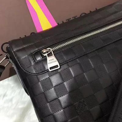 Сумка Louis Vuitton N41286 District PM Messenger Bag Damier Infini Leather "Black" фото № 7 Сумка Louis Vuitton N41286 District PM Messenger Bag Damier Infini Leather "Black" фото № 7