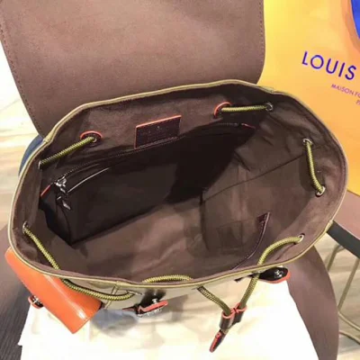 Рюкзак Louis Vuitton M53425 Christopher PM Backpack Epi Leather "Green" фото № 9