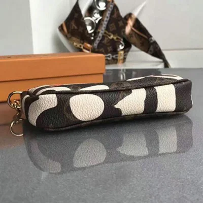 Сумка Louis Vuitton Mini Pochette Accessoires M67701 Monogram Canvas "Brown" фото № 4