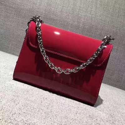 Сумка Louis Vuitton Twist PM M54241 Monogram Vernis "Pink" фото № 3 Сумка Louis Vuitton Twist PM M54241 Monogram Vernis "Pink" фото № 3