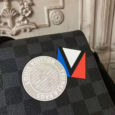 Сумка Louis Vuitton District PM N41054 Damier Graphite Canvas "Graphite" фото № 7 Сумка Louis Vuitton District PM N41054 Damier Graphite Canvas "Graphite" фото № 7