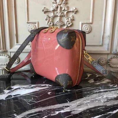 Сумка Louis Vuitton Venice M53546 Monogram Vernis "Pink" фото № 3