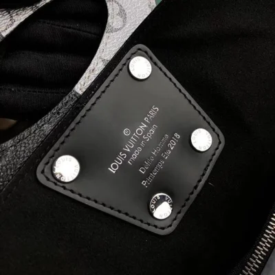 Сумка Louis Vuitton Monogram Eclipse Canvas Tote M43816 "Black" фото № 9