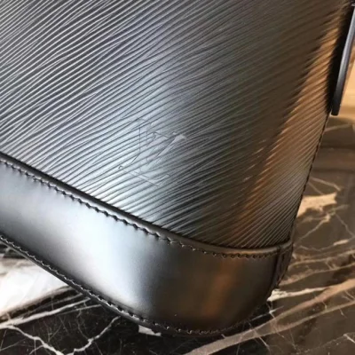 Сумка Louis Vuitton Epi Leather Alma Mini M51405 "Black" фото № 7