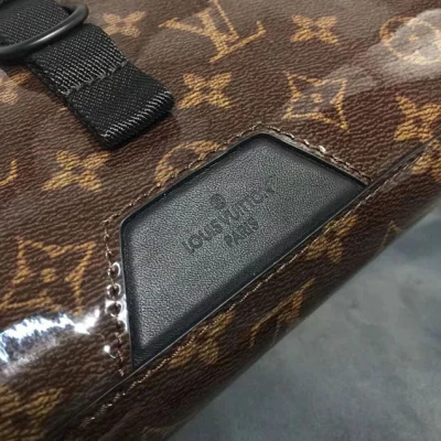 Сумка Louis Vuitton Monogram Glaze Messenger PM M43895 "Brown" фото № 6