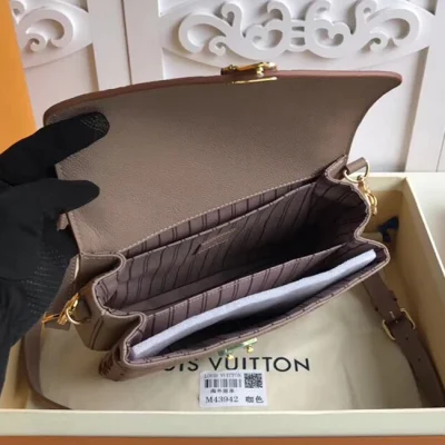 Сумка Louis Vuitton M43941 Pochette Metis Monogram Empreinte Leather Vison "Beige" фото № 9