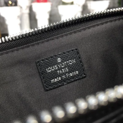 Портфель Louis Vuitton Anton Soft Briefcase M33416 Taiga Leather "Black" фото № 9