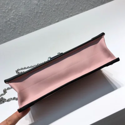 Сумка Louis Vuitton Trunk Chain Wallet M67508 Epi Leather Rose Ballerine "Pink" фото № 4