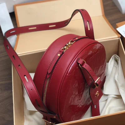 Сумка Louis Vuitton Boite Chapeau Souple M54100 Monogram Vernis "Red" фото № 4