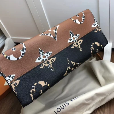 Сумка Louis Vuitton Onthego M44674 Monogram Coated Canvas Brown "Black" фото № 5