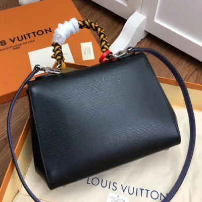 Сумка Louis Vuitton Cluny BB M55215 Epi Leather "Black" фото № 3