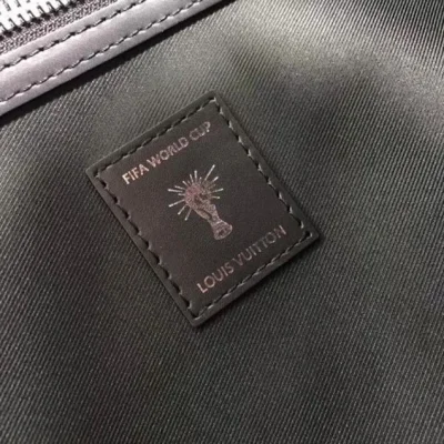 Сумка Louis Vuitton Keepall Bandouliere 50 Travel Bag M52187 2018 "Black" фото № 9