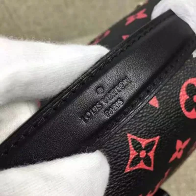 Сумка Louis Vuitton M41462 Pochette Metis Crossbody Bag Monogram Canvas "Black" фото № 8 Сумка Louis Vuitton M41462 Pochette Metis Crossbody Bag Monogram Canvas "Black" фото № 8