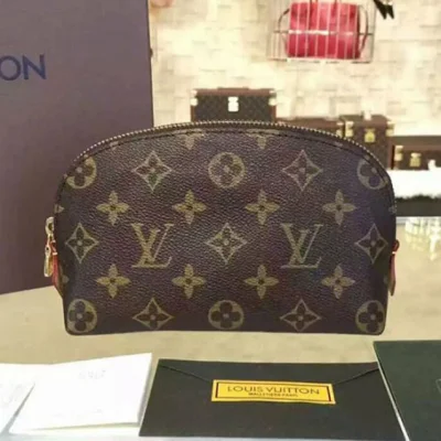 Косметичка Louis Vuitton M47515 Cosmetic Pouch Monogram Canvas "Brown" фото № 2