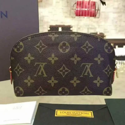 Косметичка Louis Vuitton M47515 Cosmetic Pouch Monogram Canvas "Brown" фото № 4