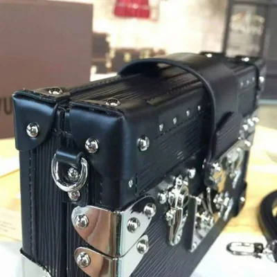 Сумка Louis Vuitton M5001N Petite Malle Crossbody Bag Epi Leather "Black" фото № 7