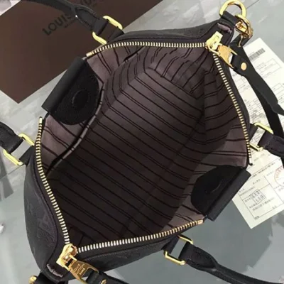 Сумка Louis Vuitton M50639 Mazarine PM Tote Bag Monogram Empreinte Leather "Black" фото № 9 Сумка Louis Vuitton M50639 Mazarine PM Tote Bag Monogram Empreinte Leather "Black" фото № 9