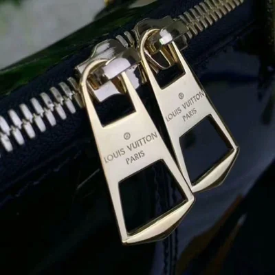 Сумка Louis Vuitton M54626 Tote Miroir Tote Bag Monogram Vernis Leather "Black" фото № 6 Сумка Louis Vuitton M54626 Tote Miroir Tote Bag Monogram Vernis Leather "Black" фото № 6