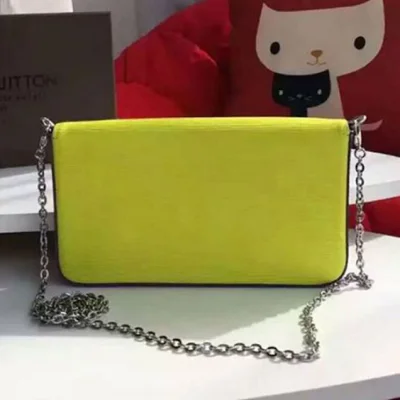 Клатч Louis Vuitton M61753 Pochette Felicie Crossbody Bag Epi Leather "Black" фото № 3