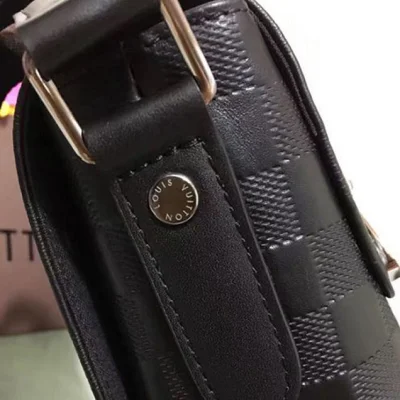 Сумка Louis Vuitton N41284 District MM Messenger Bag Damier Infini Leather "Black" фото № 7