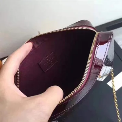 Сумка Louis Vuitton M64057 Camera Pouch Crossbody Bag Monogram Vernis "Chocolate" фото № 8