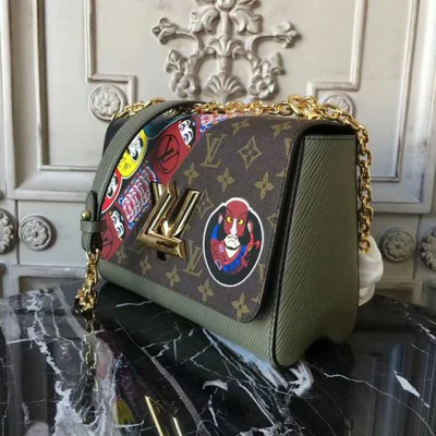 Сумка Louis Vuitton Twist MM M43497 Monogram Canvas "Brown" фото № 3