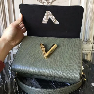 Сумка Louis Vuitton Twist MM M43497 Monogram Canvas "Brown" фото № 9