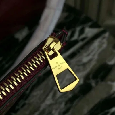 Сумка с клатчем Louis Vuitton Long Beach MM M90480 Monogram Vernis "Pink" фото № 9