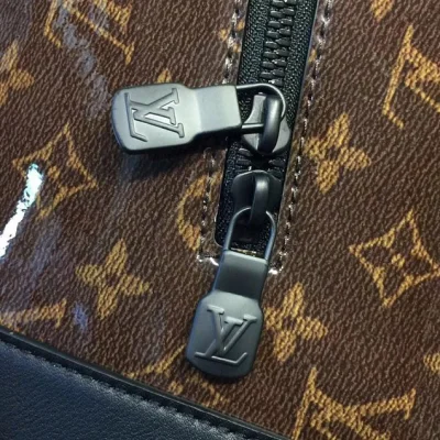 Рюкзак Louis Vuitton Monogram Glaze Backpack GM 2018 "Brown" фото № 7