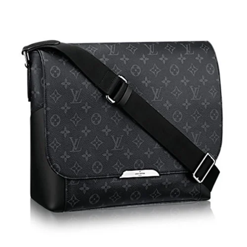 Сумка Louis Vuitton Messenger MM Explorer Bag 32cm Monogram Eclipse Canvas Fall Winter 2018 Collection M40539 Noir "Black"