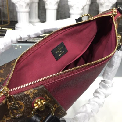 Сумка Louis Vuitton V Tote MM M43949 Monogram Canvas Bordeaux "Brown" фото № 10