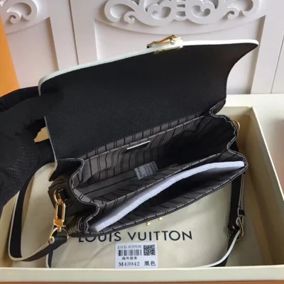Сумка Louis Vuitton M43942 Pochette Metis Monogram Empreinte Leather "Black" фото № 9