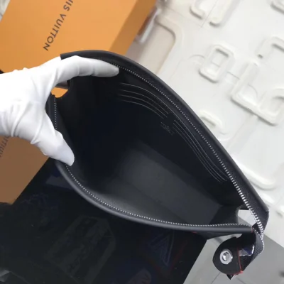 Клатч Louis Vuitton Pochette Voyage N60134 Damier Graphite Canvas "Graphite" фото № 9 Клатч Louis Vuitton Pochette Voyage N60134 Damier Graphite Canvas "Graphite" фото № 9